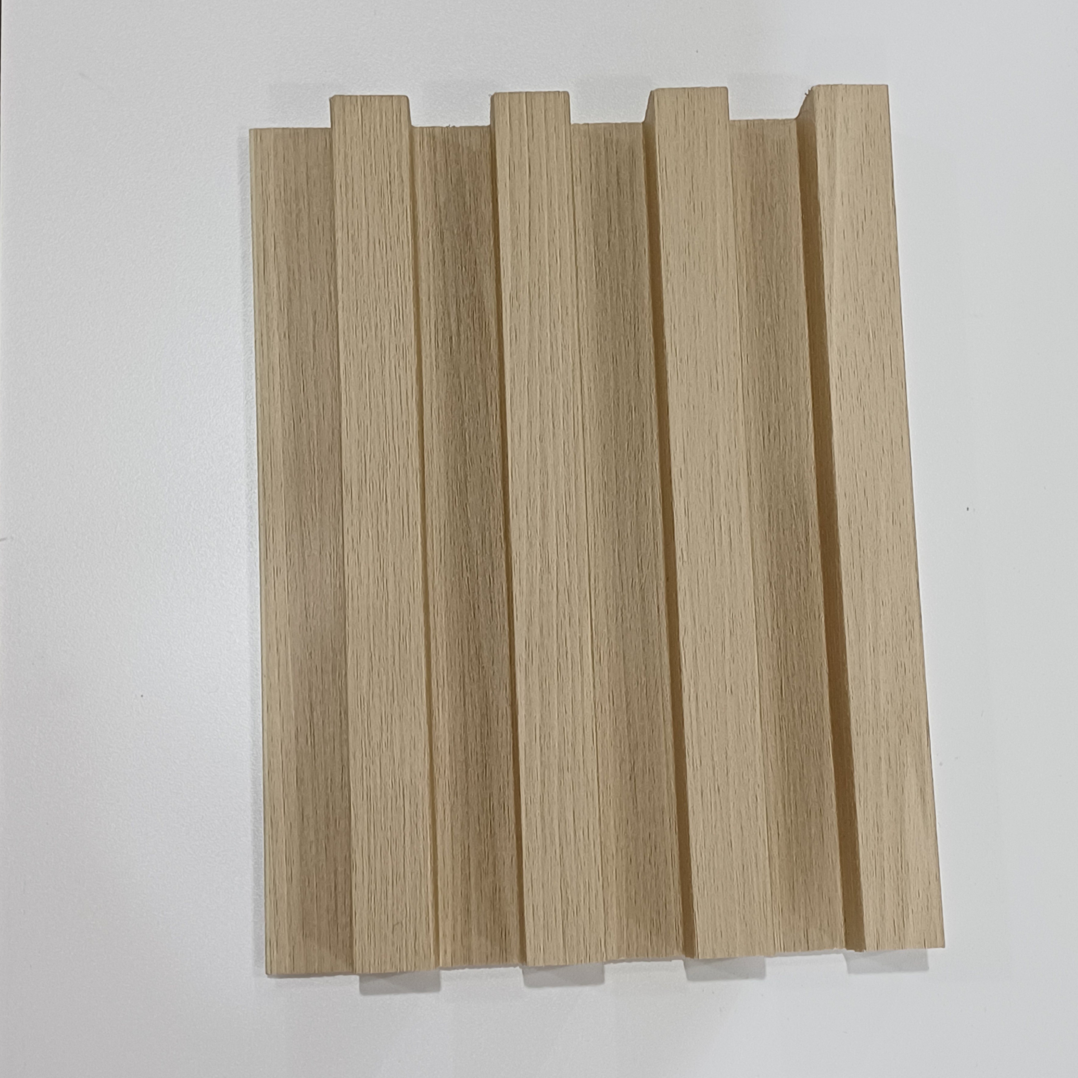 Imagen REVESTIMIENTO 24X160X2900 WALNUT